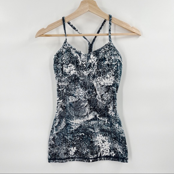 Lululemon power Y tank Luon size 2 - Picture 8 of 9